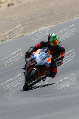 media/Apr-09-2023-SoCal Trackdays (Sun) [[333f347954]]/Turn 10 (115pm)/